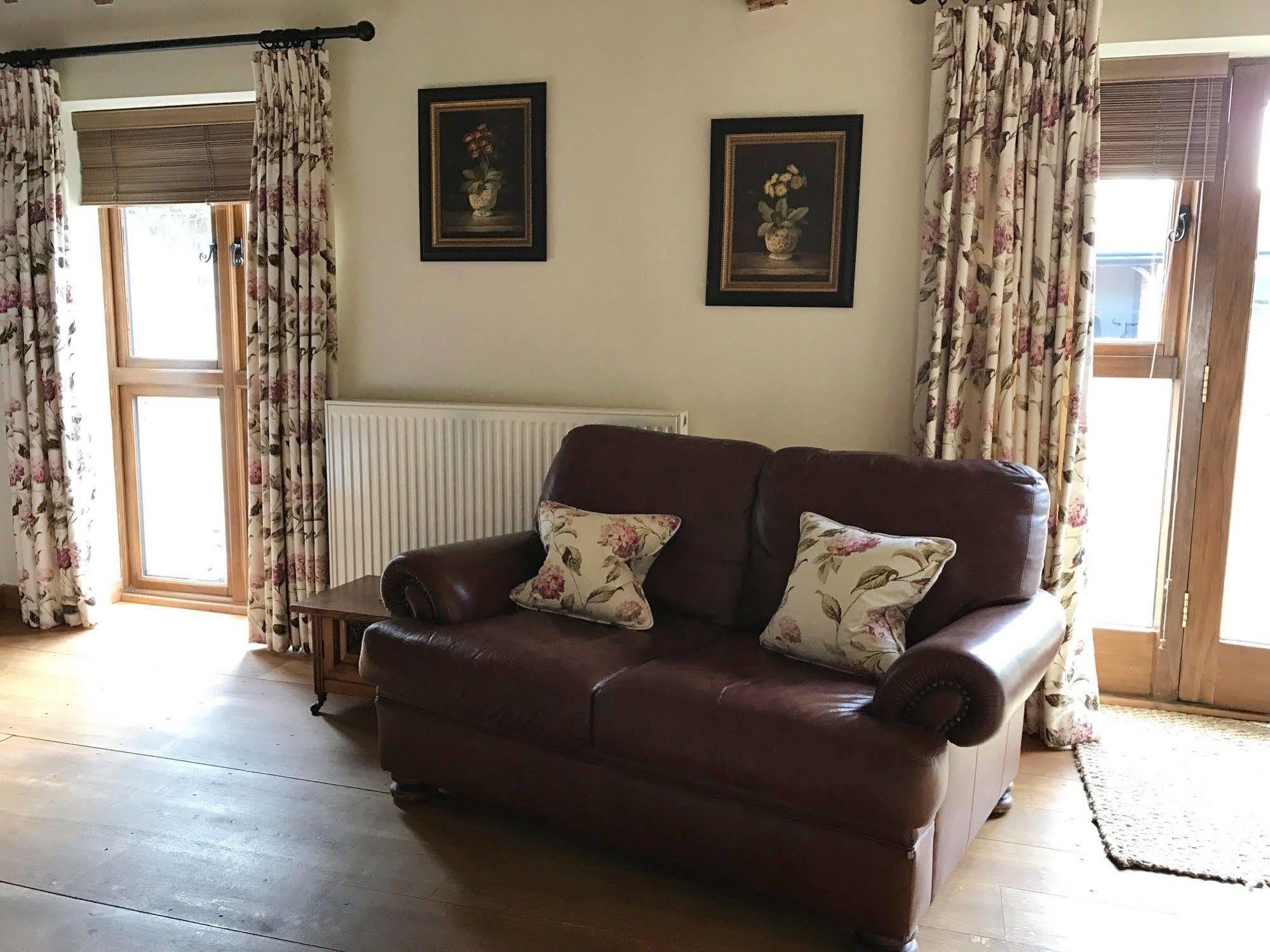 Manor Farm-Mk Self-Contained Serviced Accommodation Milton Keynes Exterior photo